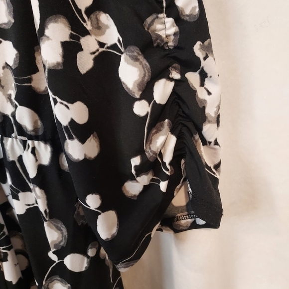 LANE BRYANT dark floral  maxi dress faux-wrap high low sz 26 28 - Picture 6 of 8